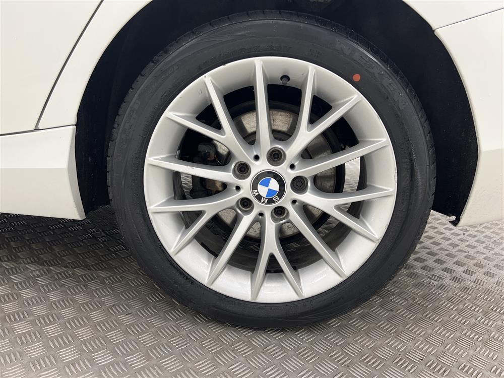 BMW 116i 5dr 136hk Sport line Låg Skatt Välservad