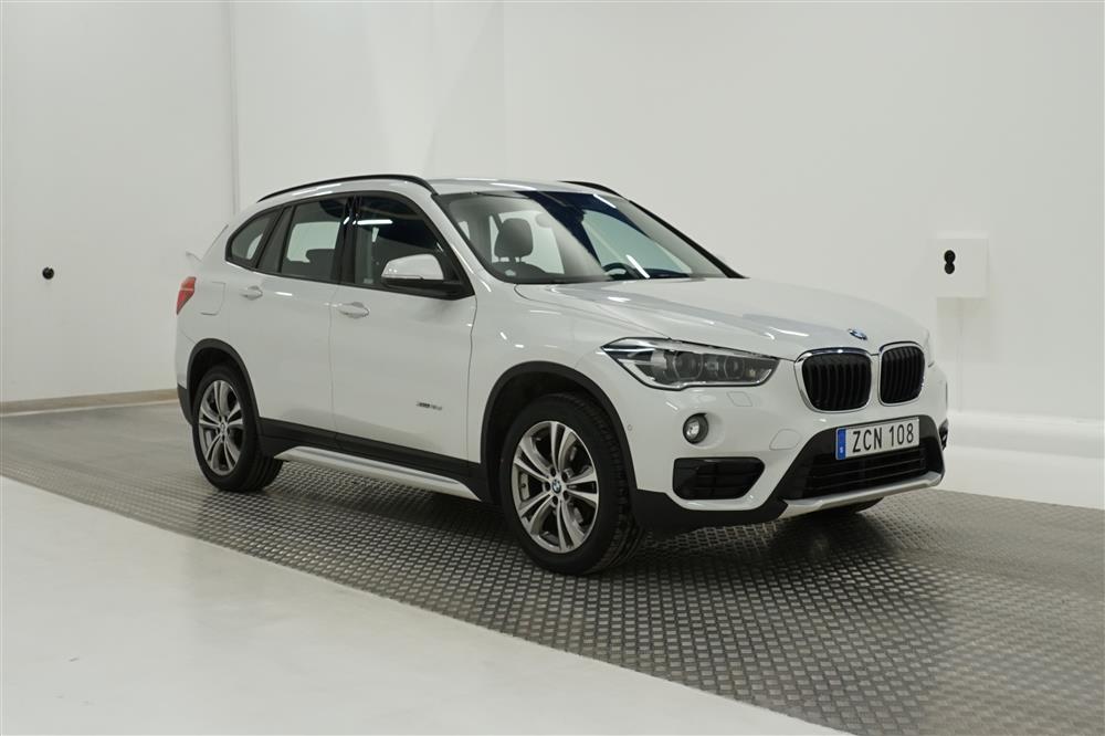 BMW X1 xDrive18d 150hk Sport line Navi Drag B-kam