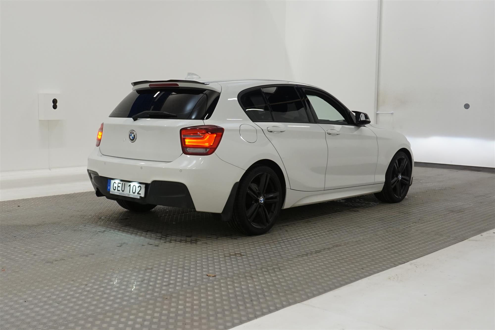 BMW 116i 136hk M Sport P-sensorer Nyservad 0.55l/mil