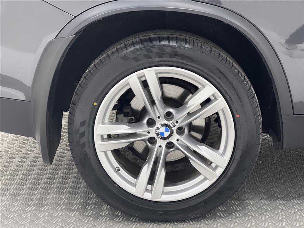 BMW X5 xDrive30d 258hk D-värm Skinn Pano Navi H/K Drag
