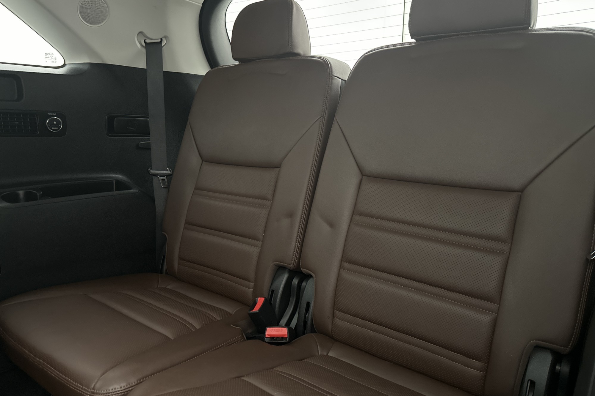 Kia Sorento 2.2 CRDi 200hk AWD 7-Sits Pano 360° Navi Skinn