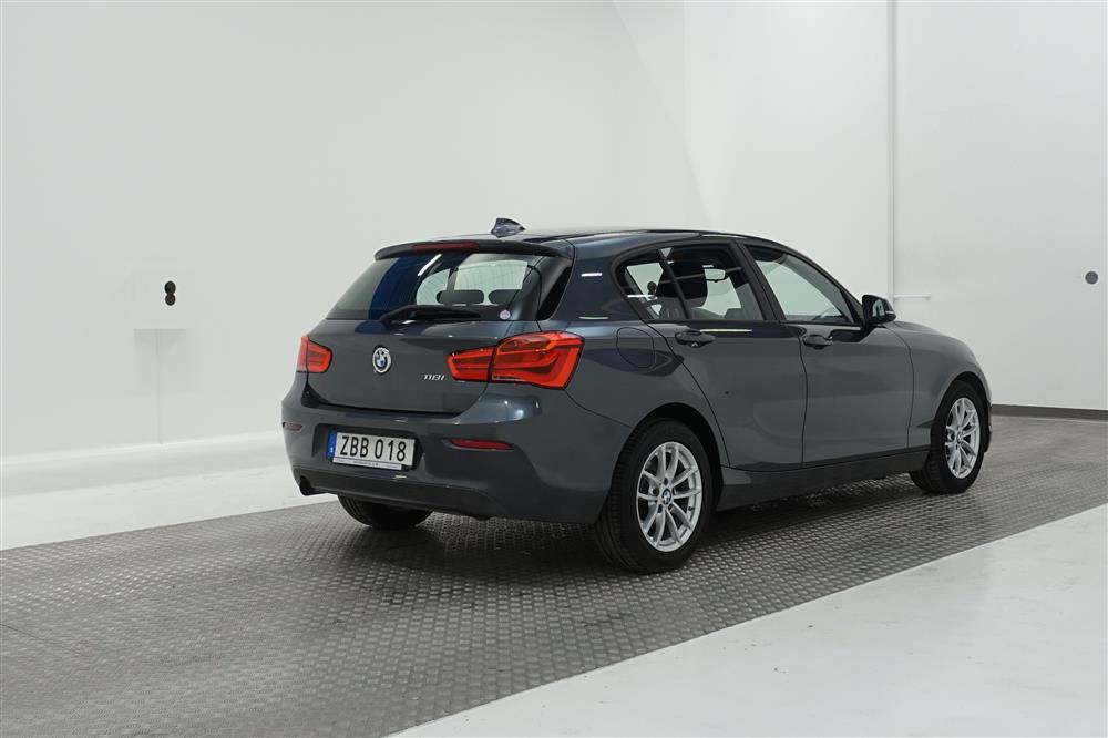 BMW 118 i Advantage PDC Nyservad EU6 136hk