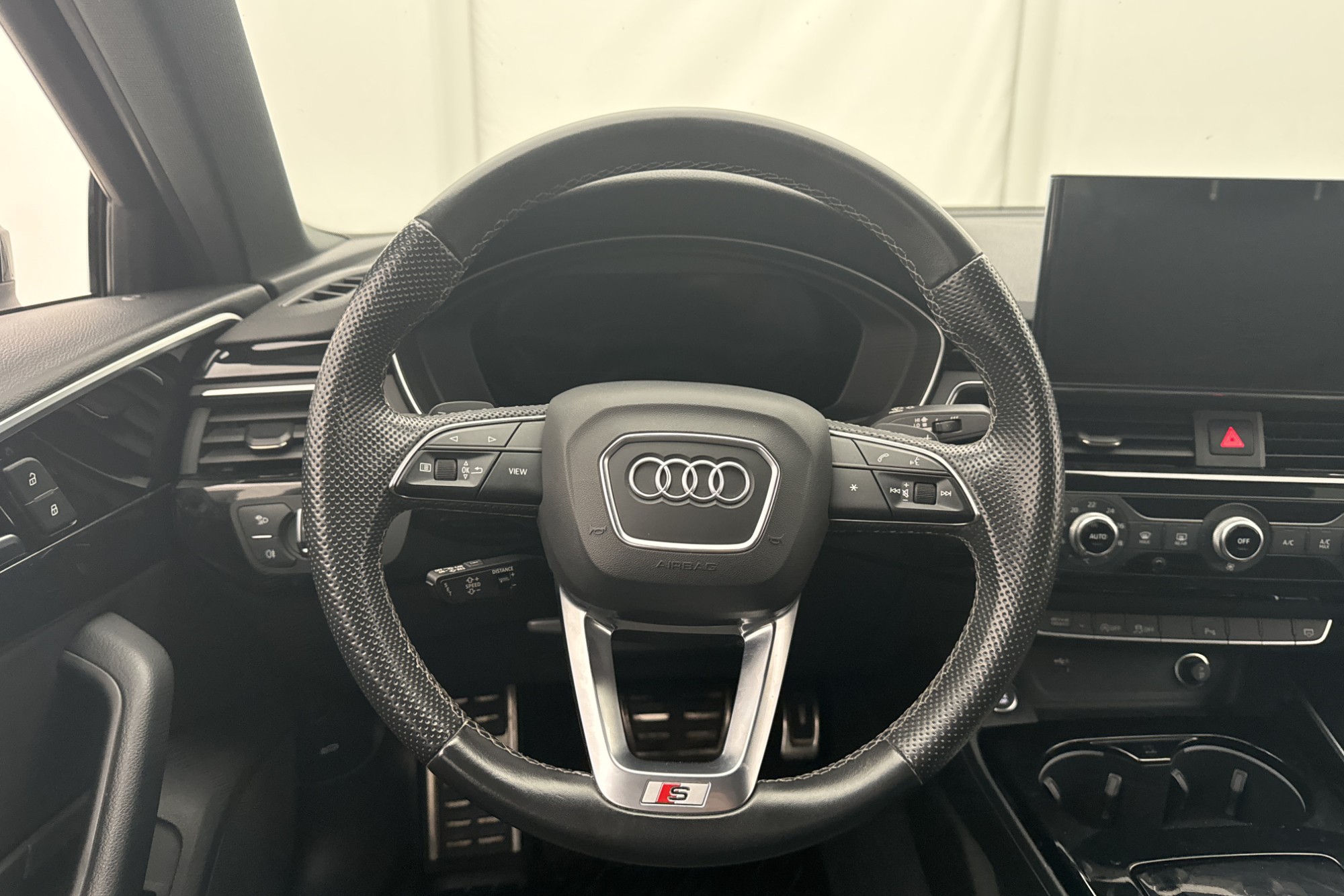 Audi A4 Sedan 40 TDI Q 204hk S-Line Cockpit Matrix Navi Drag