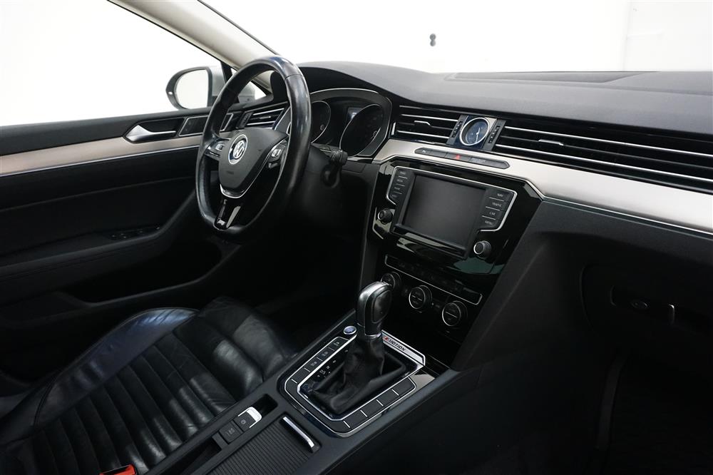 Volkswagen Passat 2.0 TDI 4M 190hk Executive Värmare Navi 