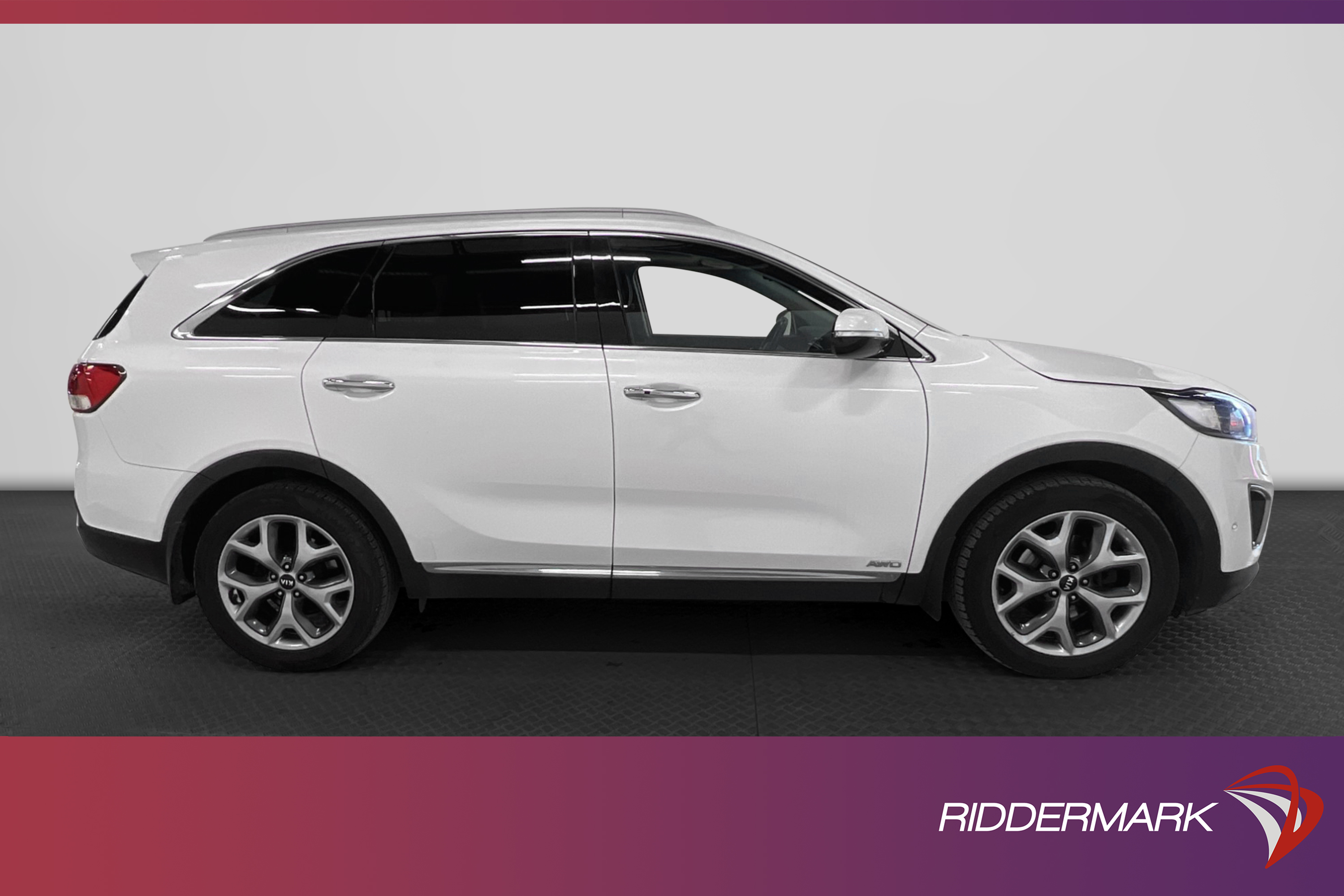 Kia Sorento  2.2 CRDi AWD 7-sits Pano Infinity Kamera Drag