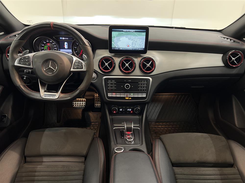 Mercedes-Benz CLA 45 AMG 4M 381hk Pano HK GPS Adapt Carplay