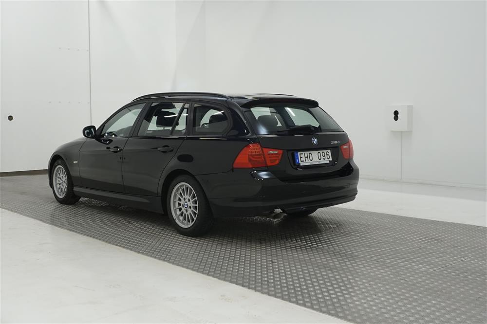 BMW 318 d Touring 143hk Comfort D-Värm P-Sens Drag Halvskinn