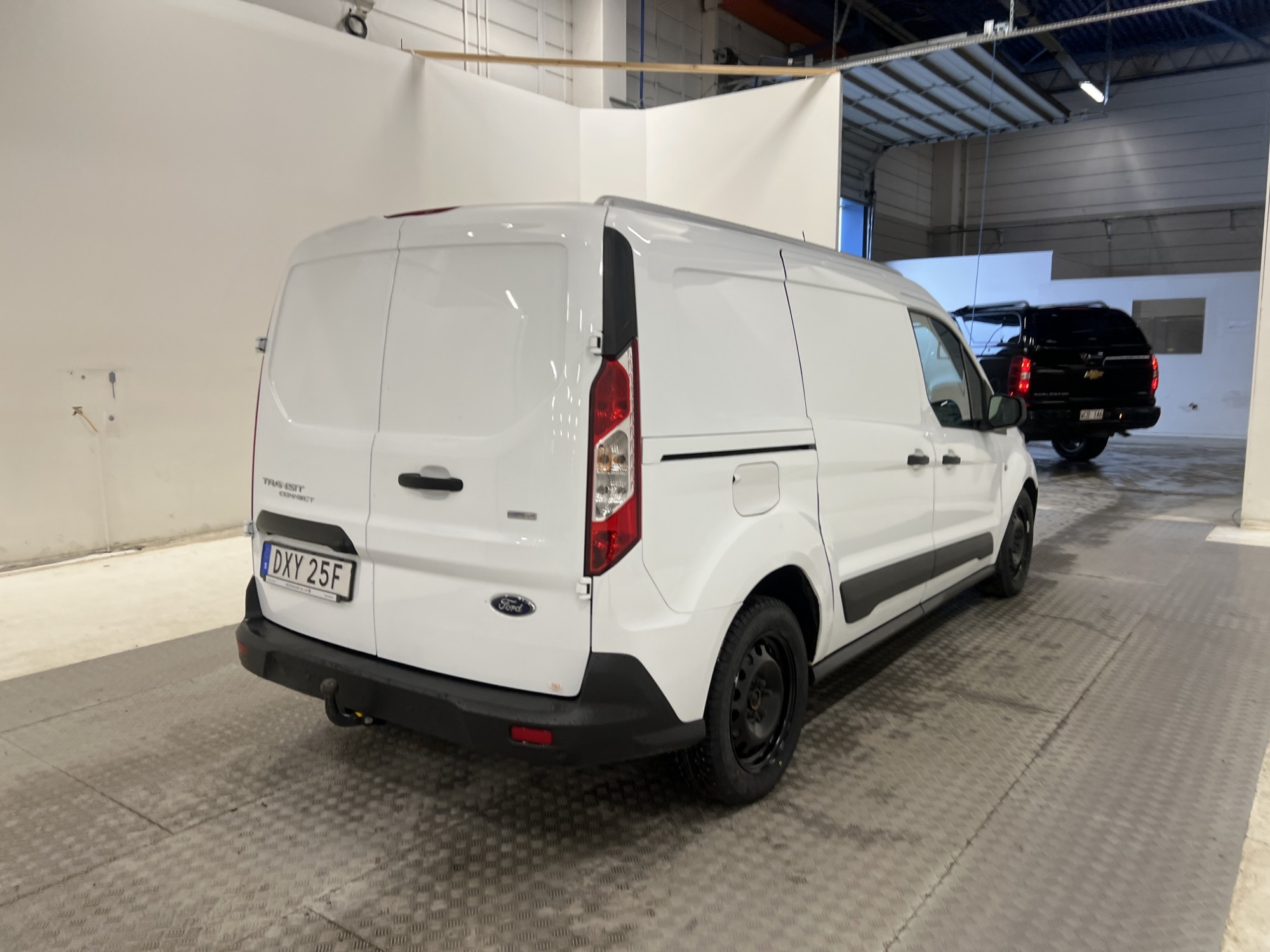 Ford Transit Connect LWB 100hk D-Värm Dragkrok B-Kamera Moms