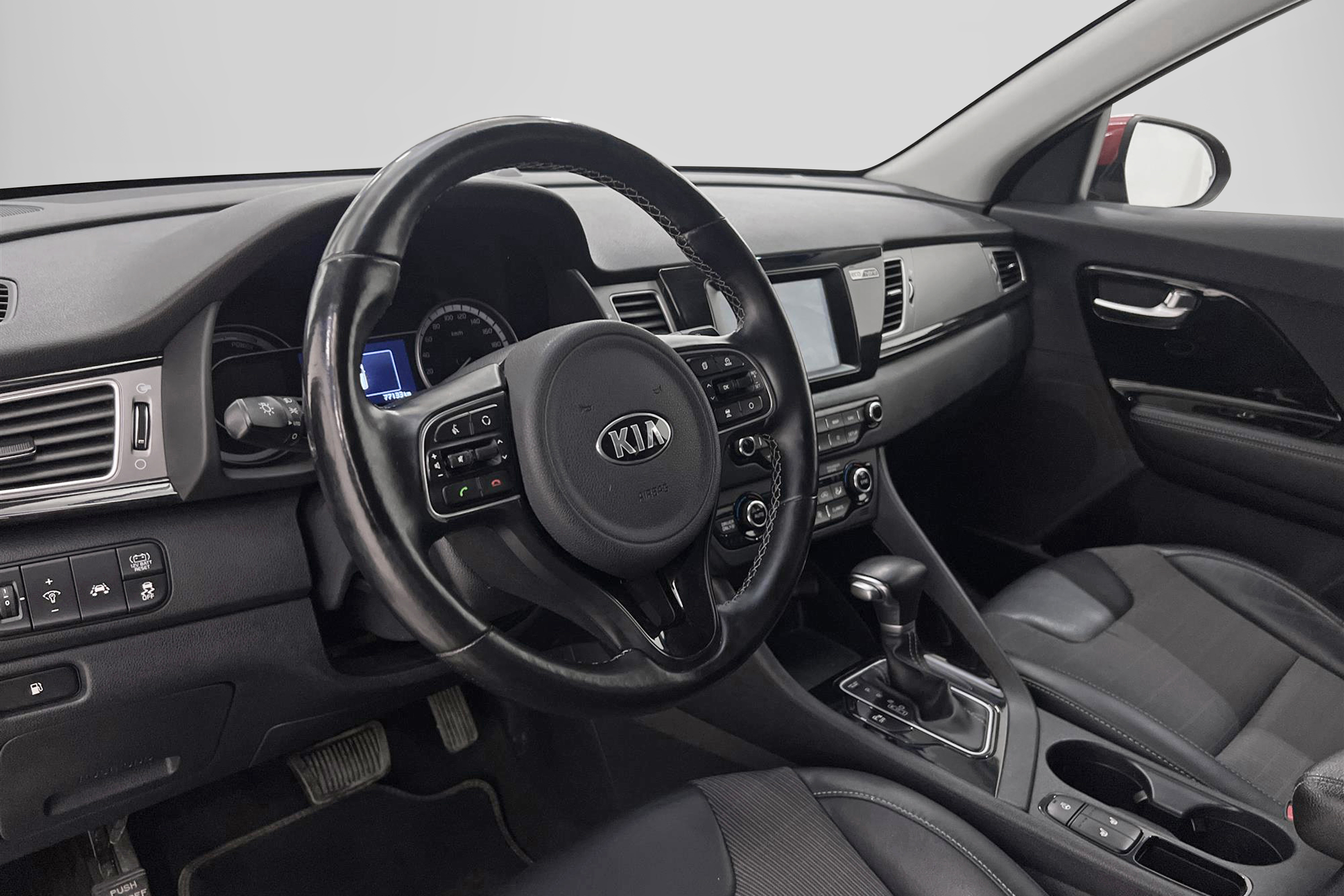 Kia Niro Hybrid 141 hk Dragkrok Backkamera Navigation