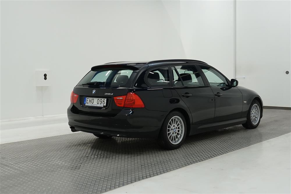 BMW 318 d Touring 143hk Comfort D-Värm P-Sens Drag Halvskinn