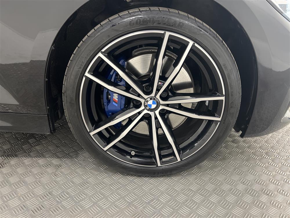 BMW 330e Sedan 292hk M Sport Taklucka Harman Navi