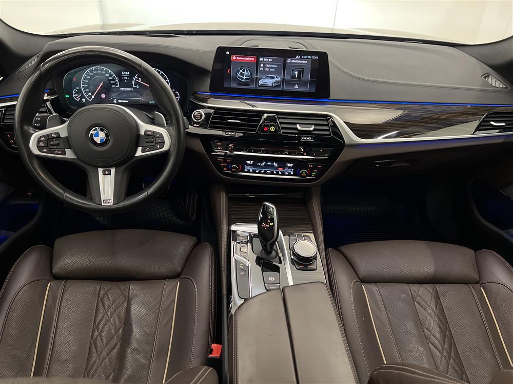 BMW 540i xDrive 340hk M-Sport Ultimate B&W Navi Drag