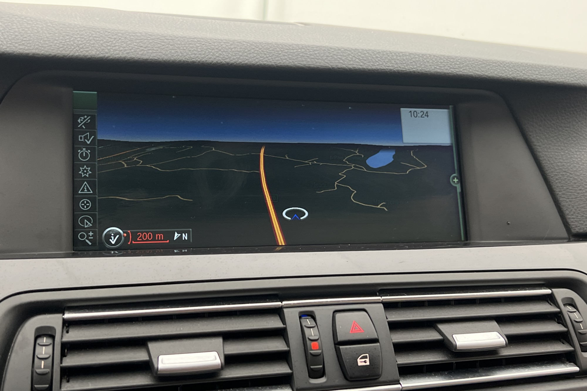 BMW 525 d Touring M-Ratt HiFi Komfortstolar Navi Välservad