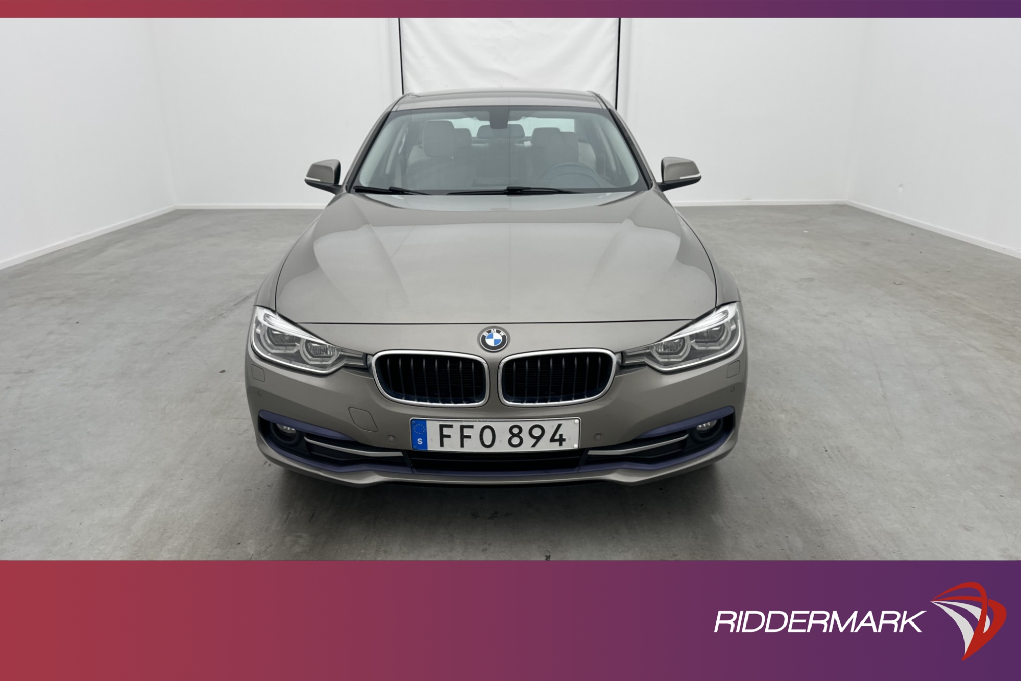 BMW 320 d xDrive 190hk Sport Line Halvskinn HiFi P-Sensorer