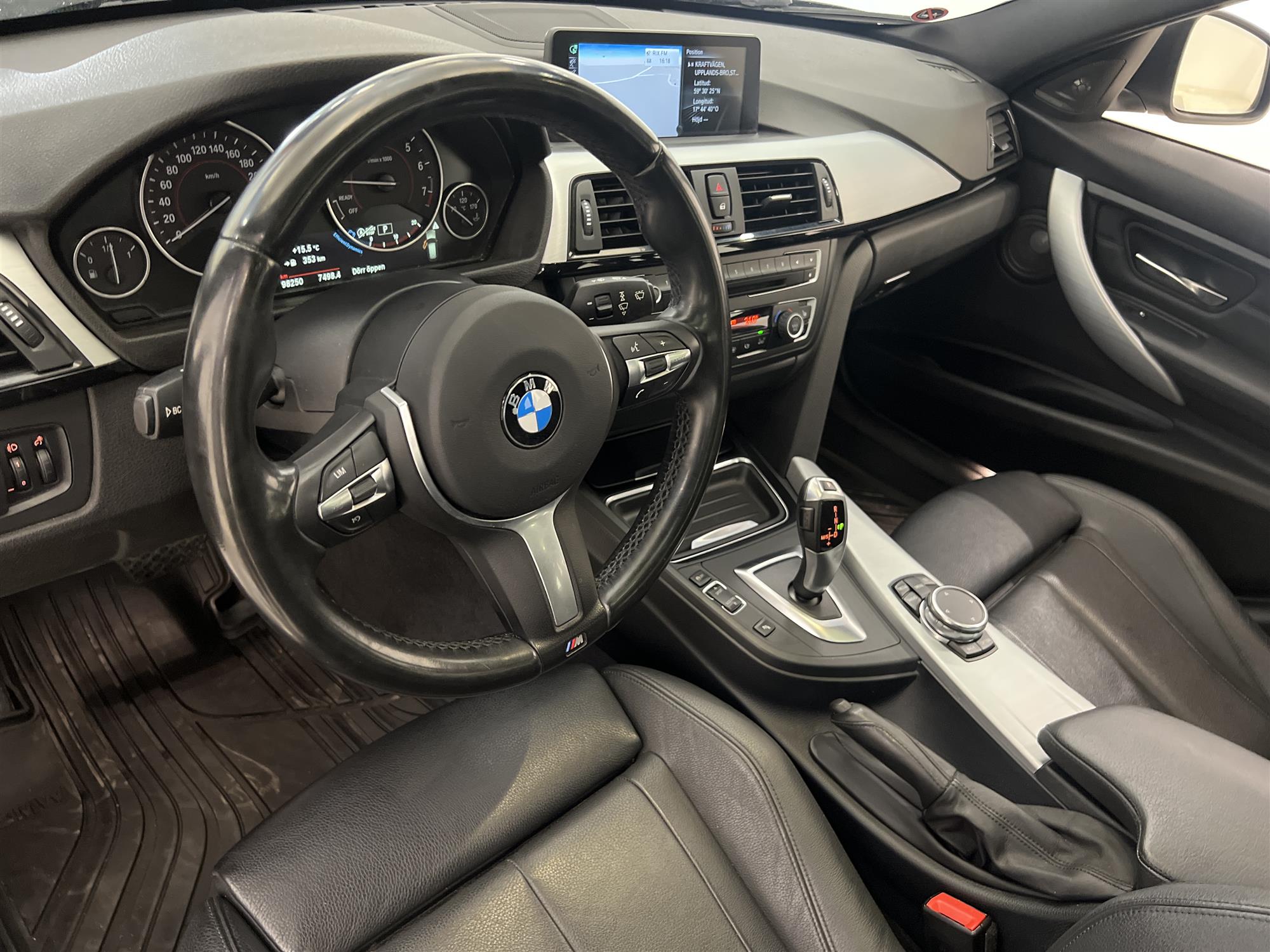 BMW 328i xDrive 245hk Pano M-Värm H/K Navi B-Kam 0,58L/mil