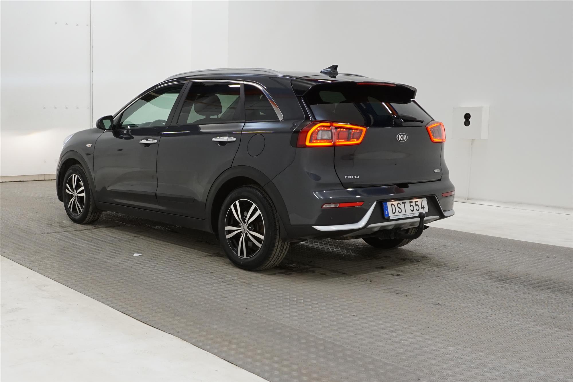 Kia Niro Hybrid DCT 141hk EX GLS Kamera Navi Nyservad Drag