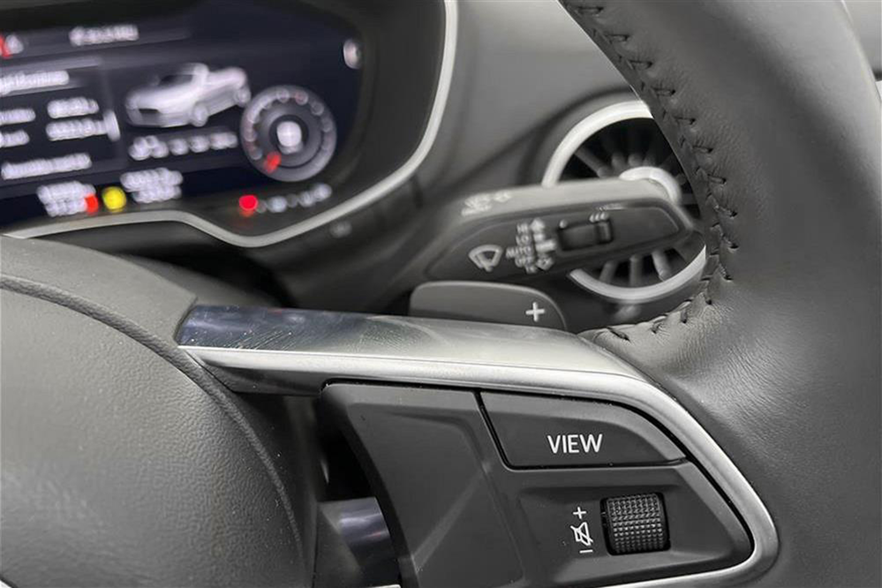 Audi TT 2.0 TFSI Roadster Q S-line Cockpit Sportstol Välserv