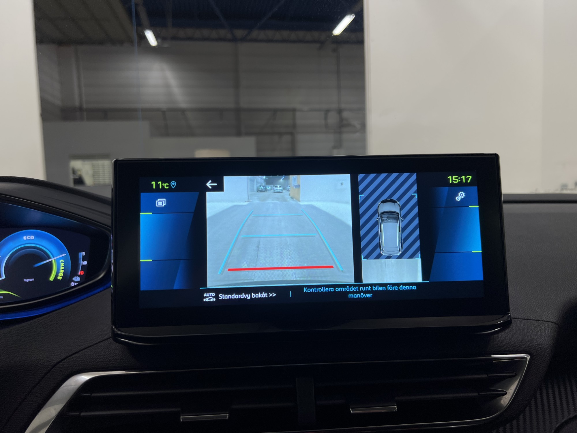 Peugeot 3008 Plug-in 225hk Allure Värm Kamera Navi Välservad
