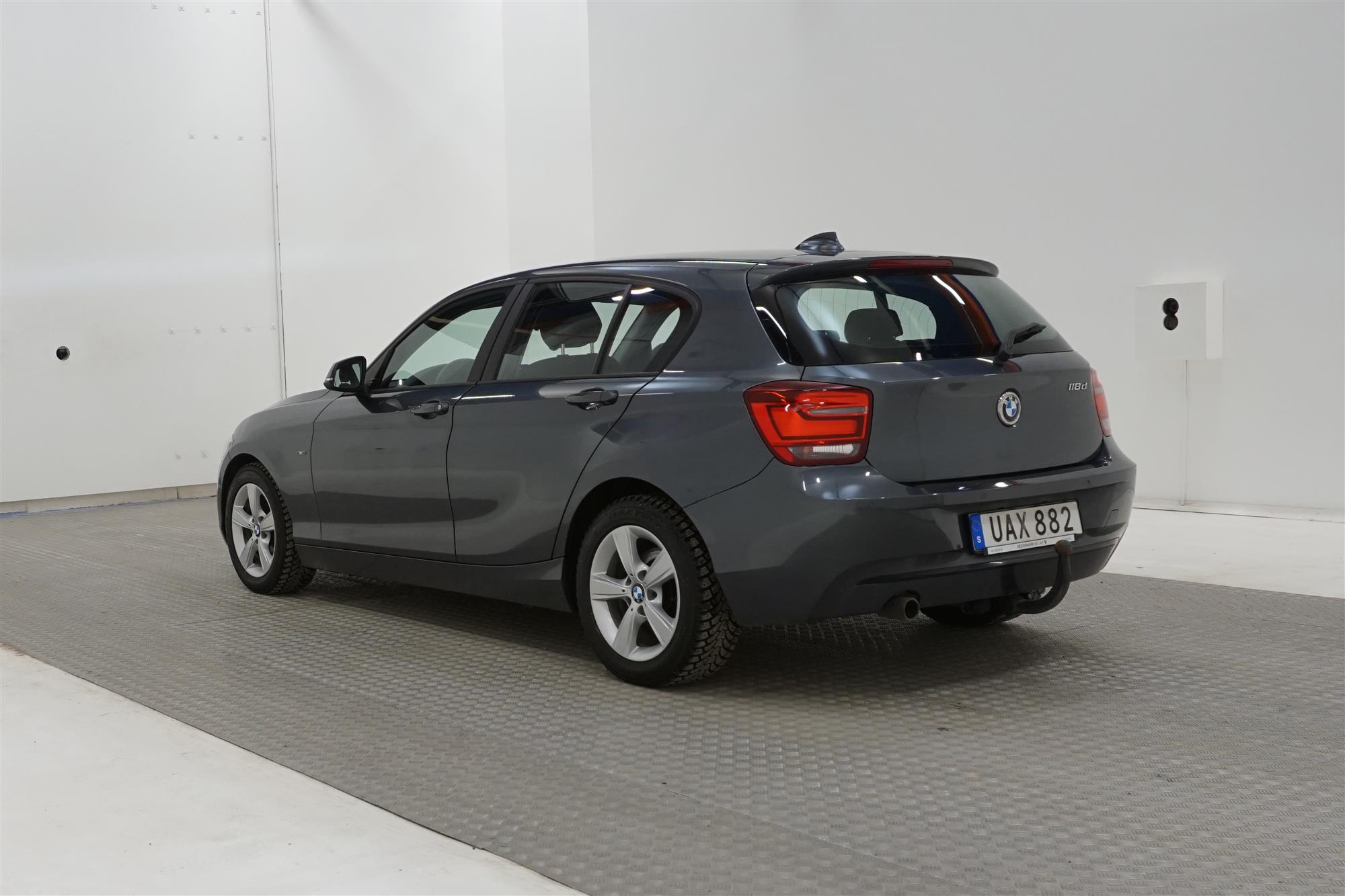 BMW 118d Sport line Automat Sportsäten Dragkrok 0,37l/mil