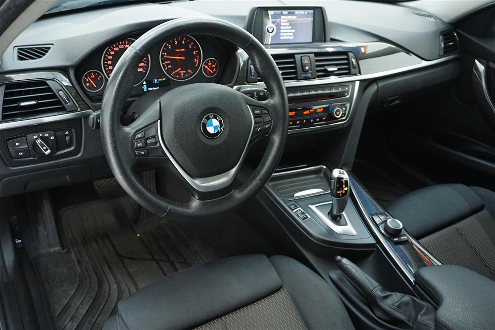 BMW 328i Touring 245hk Steptronic   Luxury Line Välservad