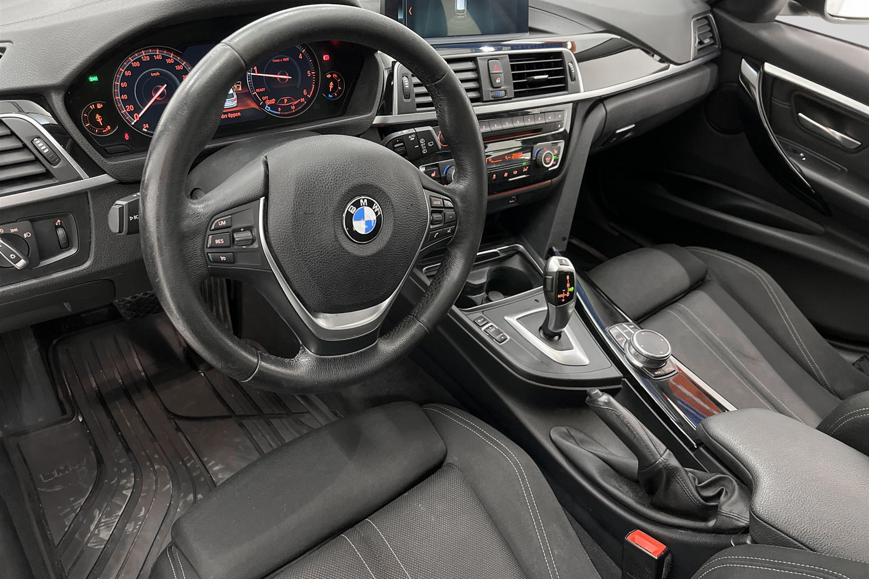 BMW 320d Touring 190hk Sportline Navi Cockpit 0,41l/mil 