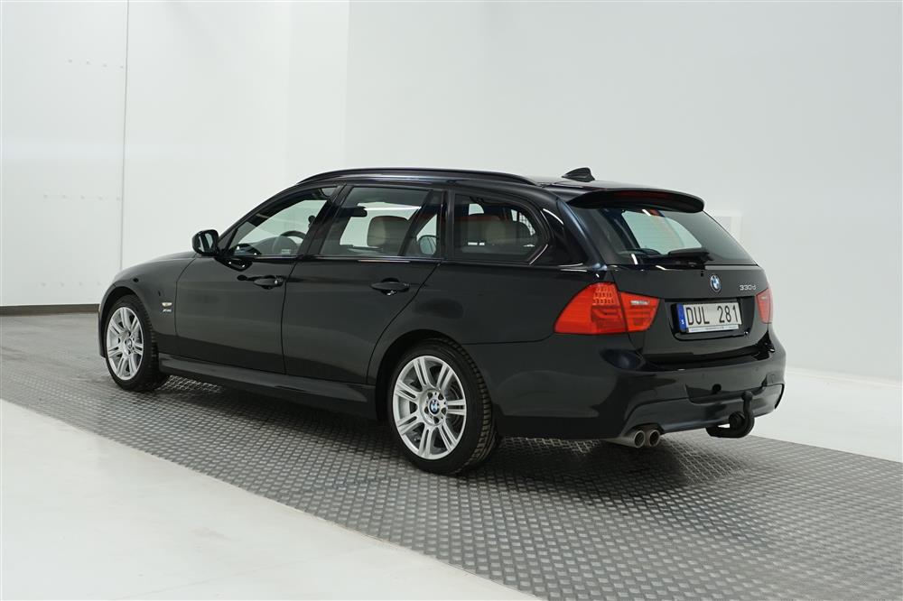 BMW 330d xDrive Touring M Sport Navi Hifi Drag Läder 245hk