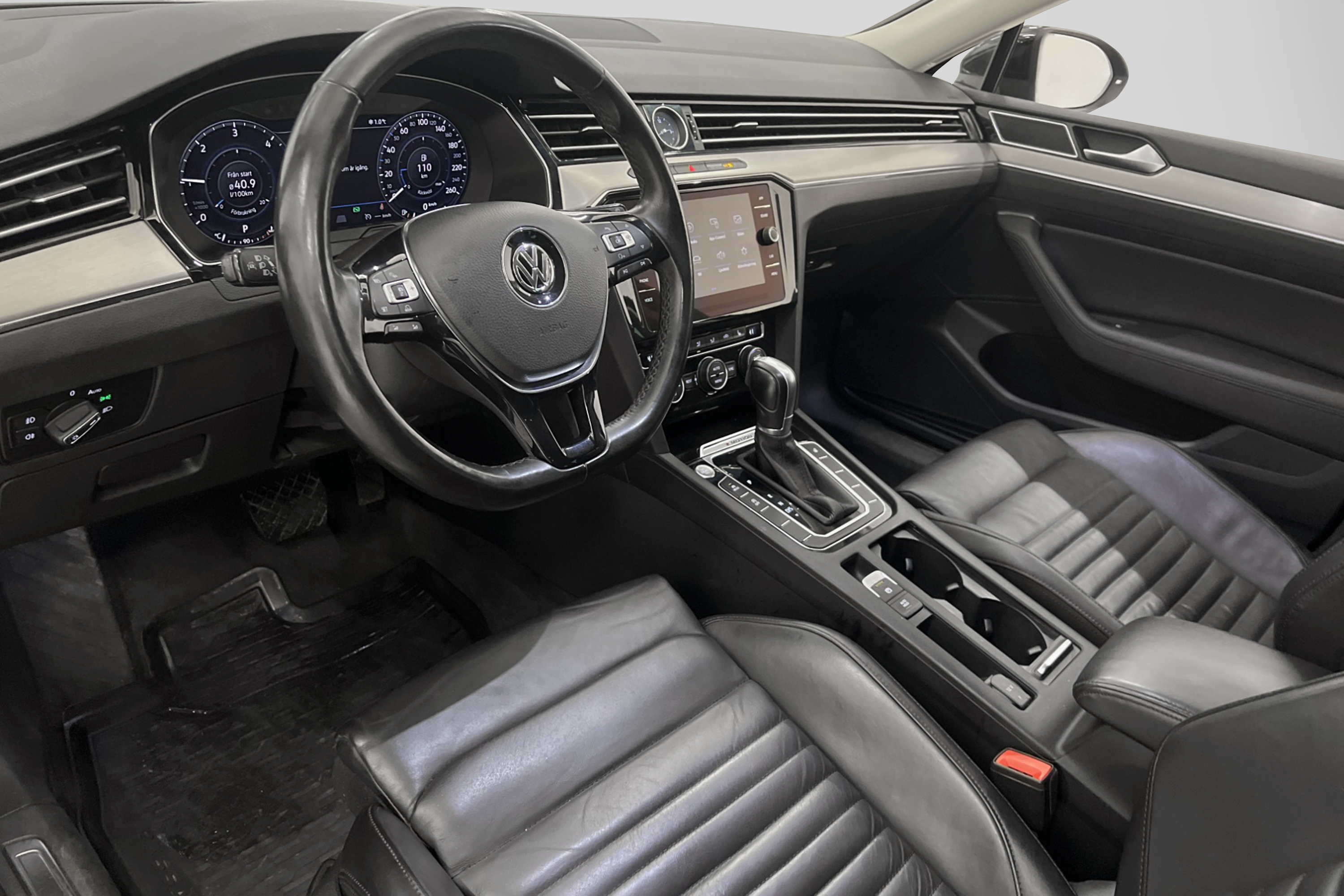 Volkswagen Passat TDI 4M 190hk R-line Cockpit Värmare Skinn