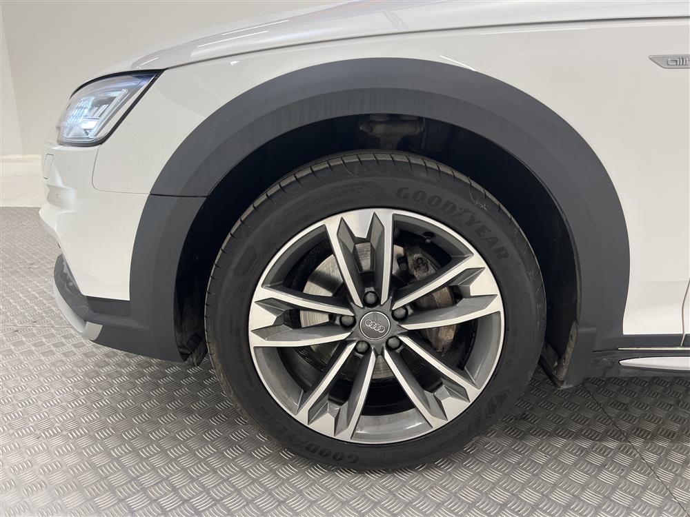 Audi A4 Allroad 2.0 TDI quattro  Cockpit D-värm B&O 0.49lmil