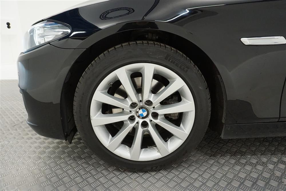 BMW 520d Touring 190hk Sportstolar Skinn Drag Pdc 