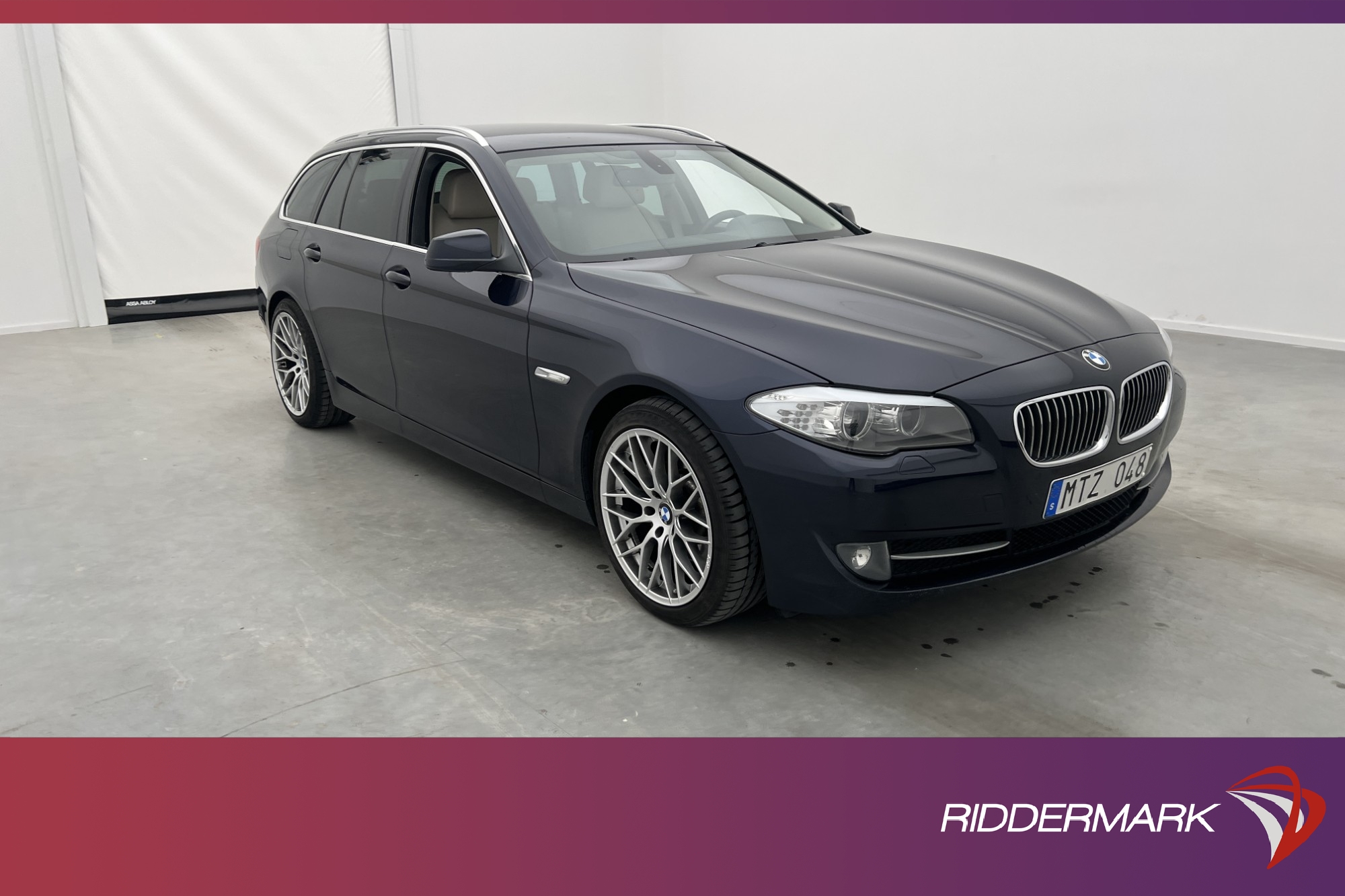 BMW 525 d Touring M-Ratt HiFi Komfortstolar Navi Välservad