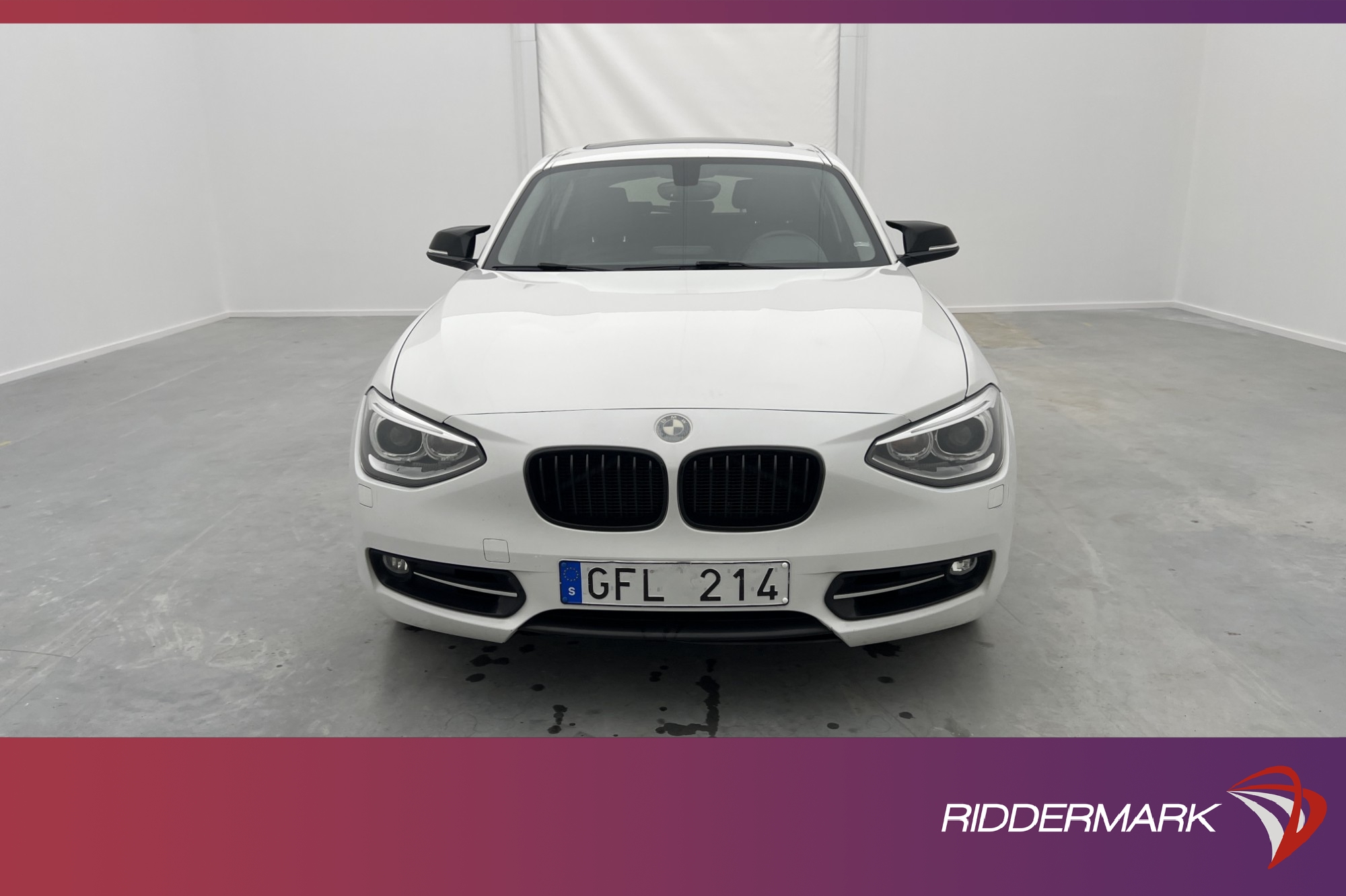 BMW 118 i 170hk Sport line M Sport-Ratt Taklucka HiFi Skinn