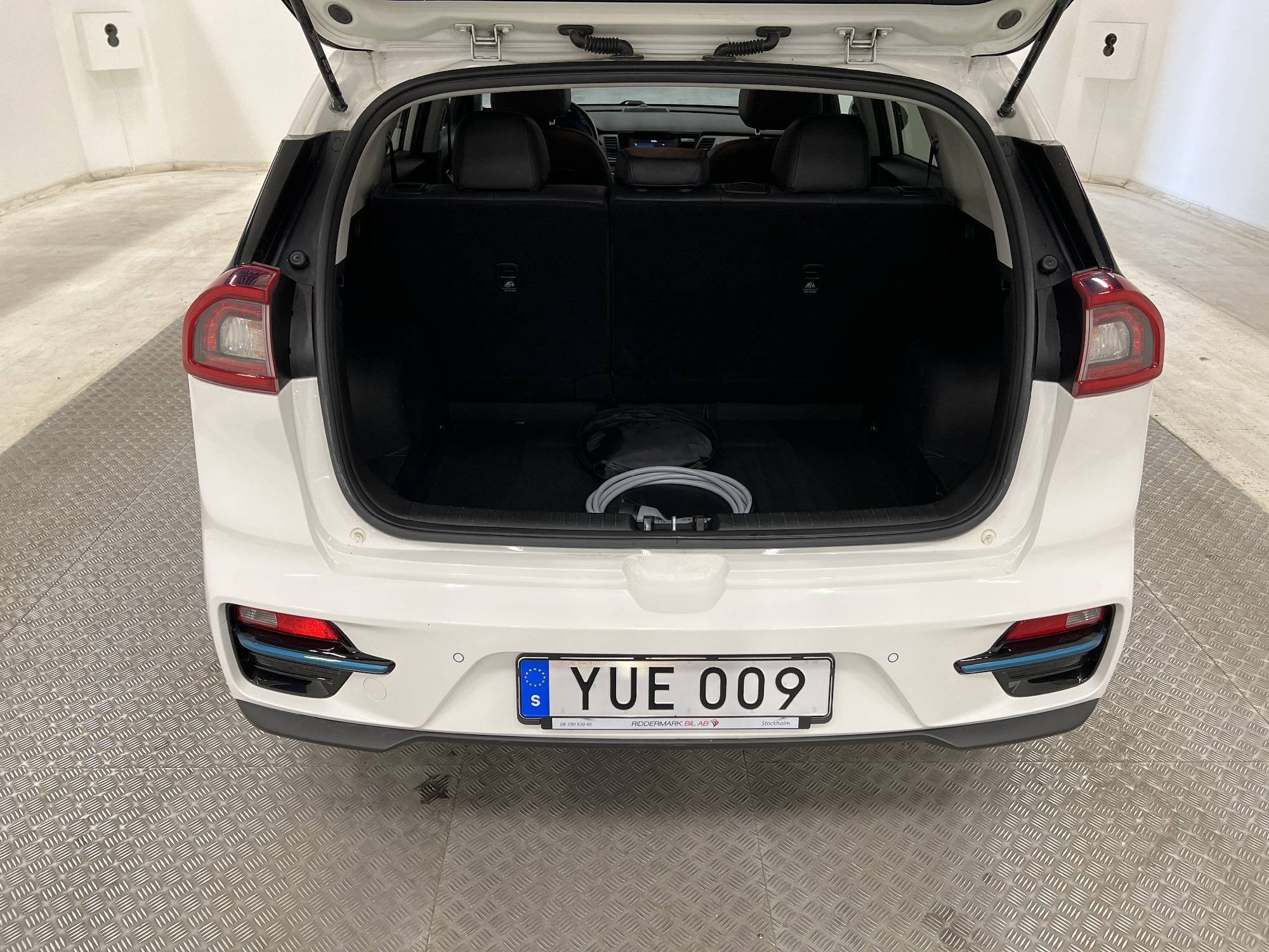 Kia e-Niro 64 kWh 204hk Advanced Plus Backkamera Skinn 