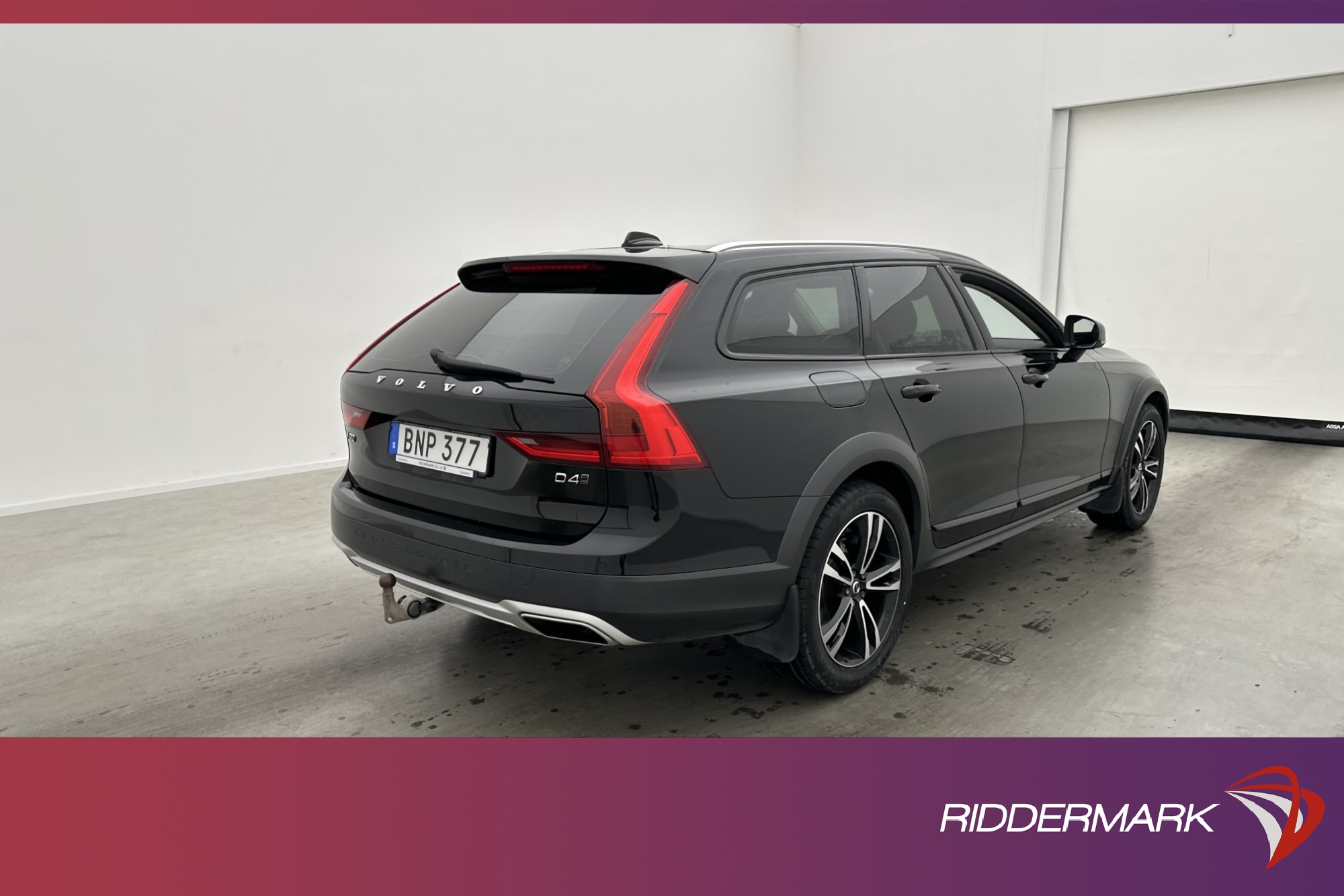 Volvo V90 Cross Country D4 AWD Inscription Värm Kamera Skinn