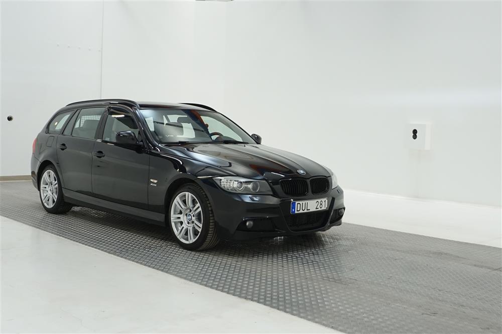 BMW 330d xDrive Touring M Sport Navi Hifi Drag Läder 245hk