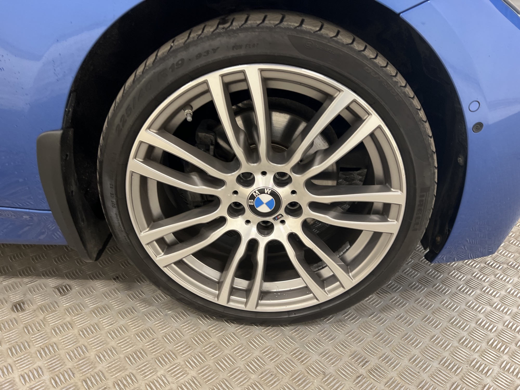 BMW 320d xDrive 190hk Innovation Pano Skinn H/K Navi Drag