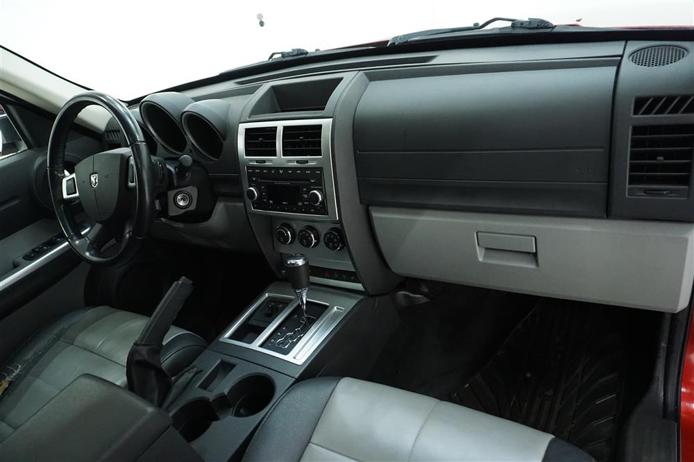 Dodge Nitro 2.8 CRD 4WD 177hk Taklucka Skinn Dragkrok PDC BT