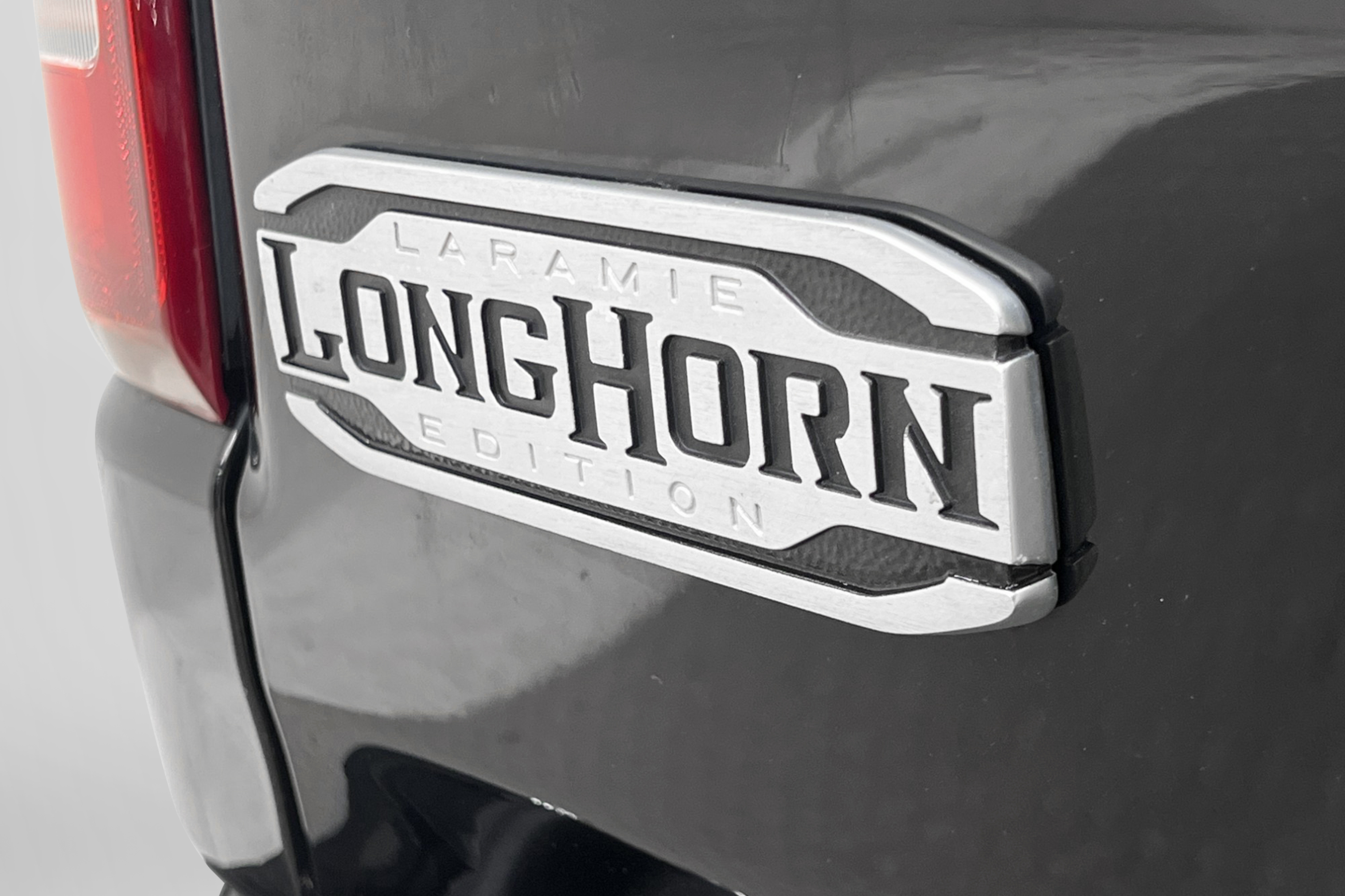 Dodge Ram Laramie LongHorn 5.7 H/K Luftfjädring Pano Skinn 