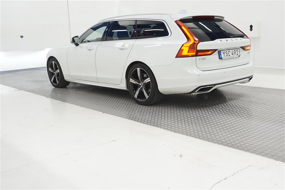 Volvo V90 D4 R-Design VOC Värmare HUD 360° Skinn/Alcantara
