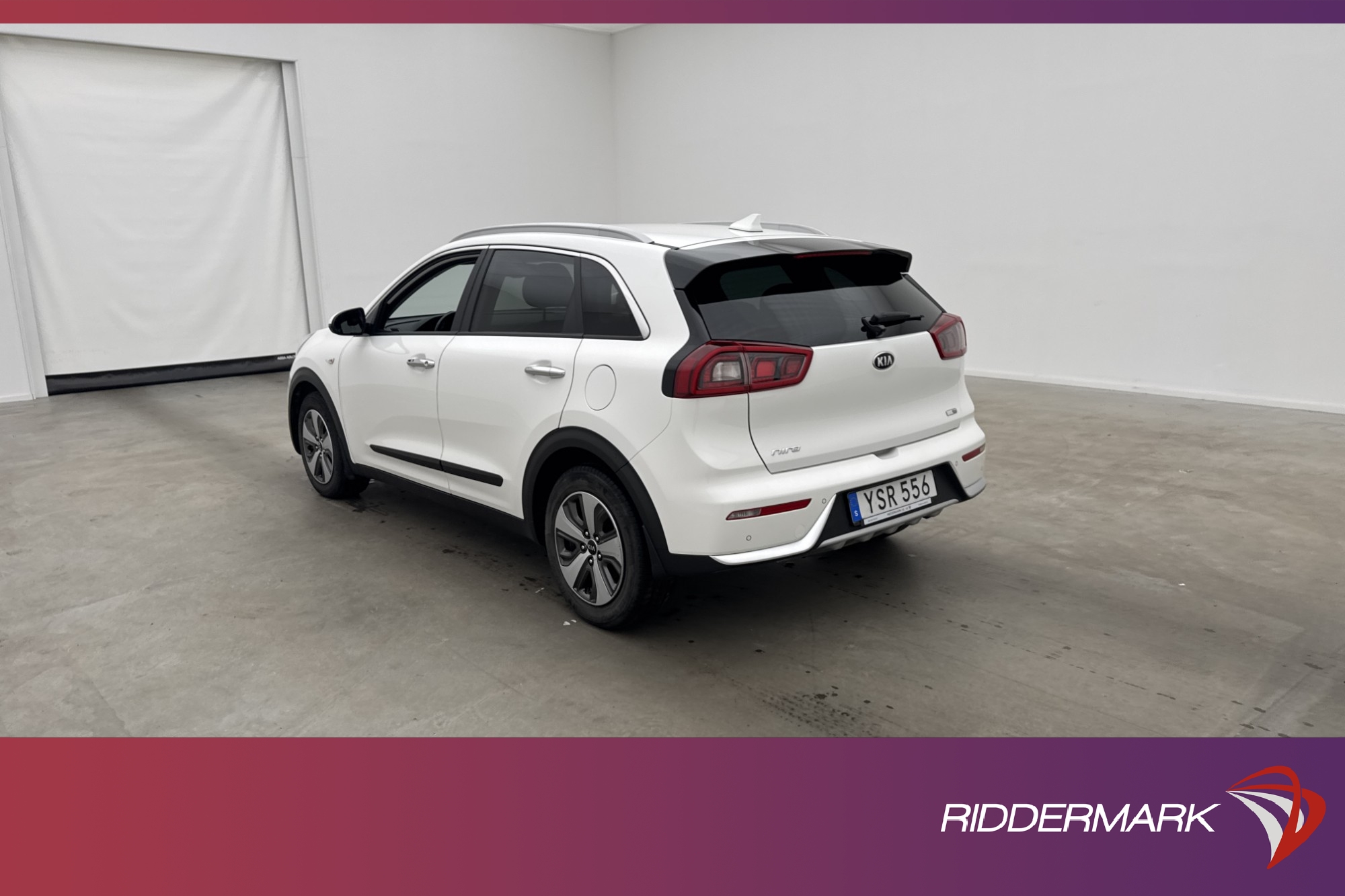 Kia Niro Hybrid Advance Plus Kamera Navi CarPlay Rattvärme