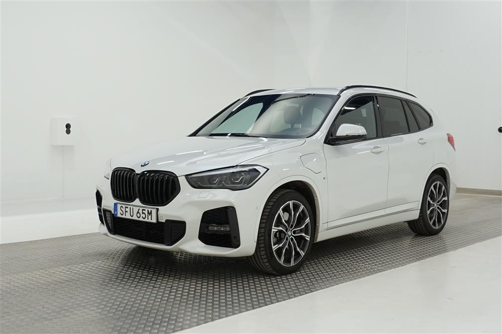 BMW X1 xDrive25e 220hk M Sport Navi HuD Skinn Drag