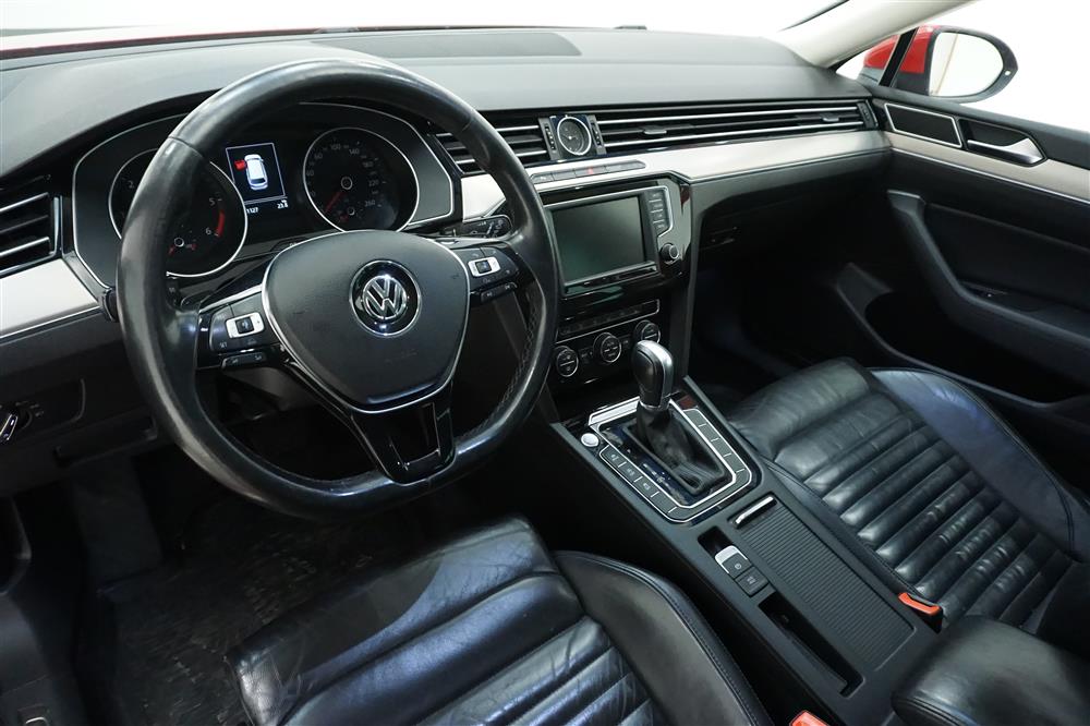 VW Passat 2.0 TDI SC Eu6 190hk Executive B-Kamera Drag Skinn