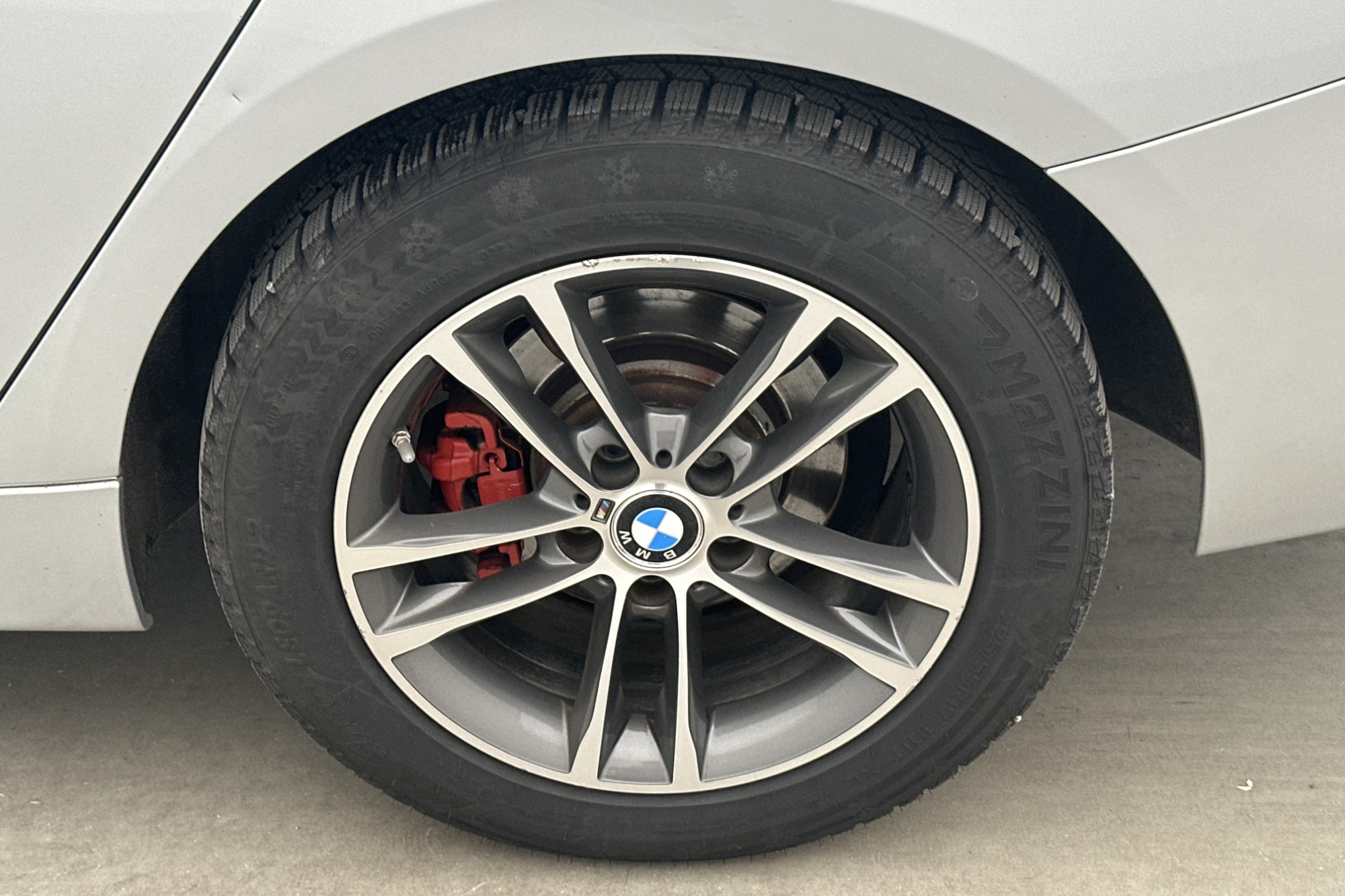 BMW 328 i xDrive GT Sport Line Navi Skinn Drag HiFi 