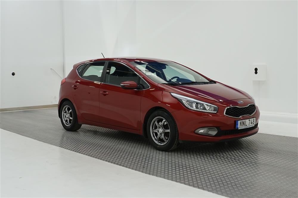 KIA Cee'd 1.6 CRDi 5dr 110hk Drag Xenon Rattväme Välservad