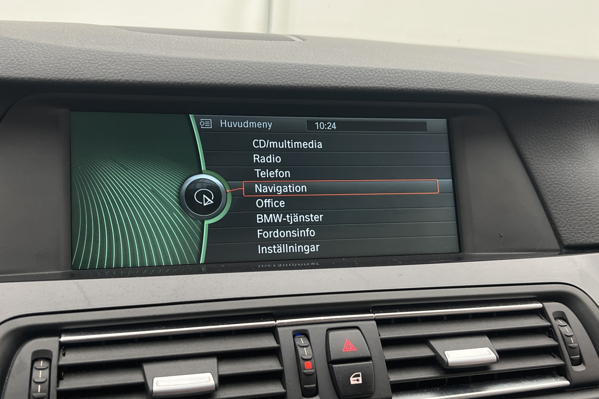 BMW 525 d Touring M-Ratt HiFi Komfortstolar Navi Välservad