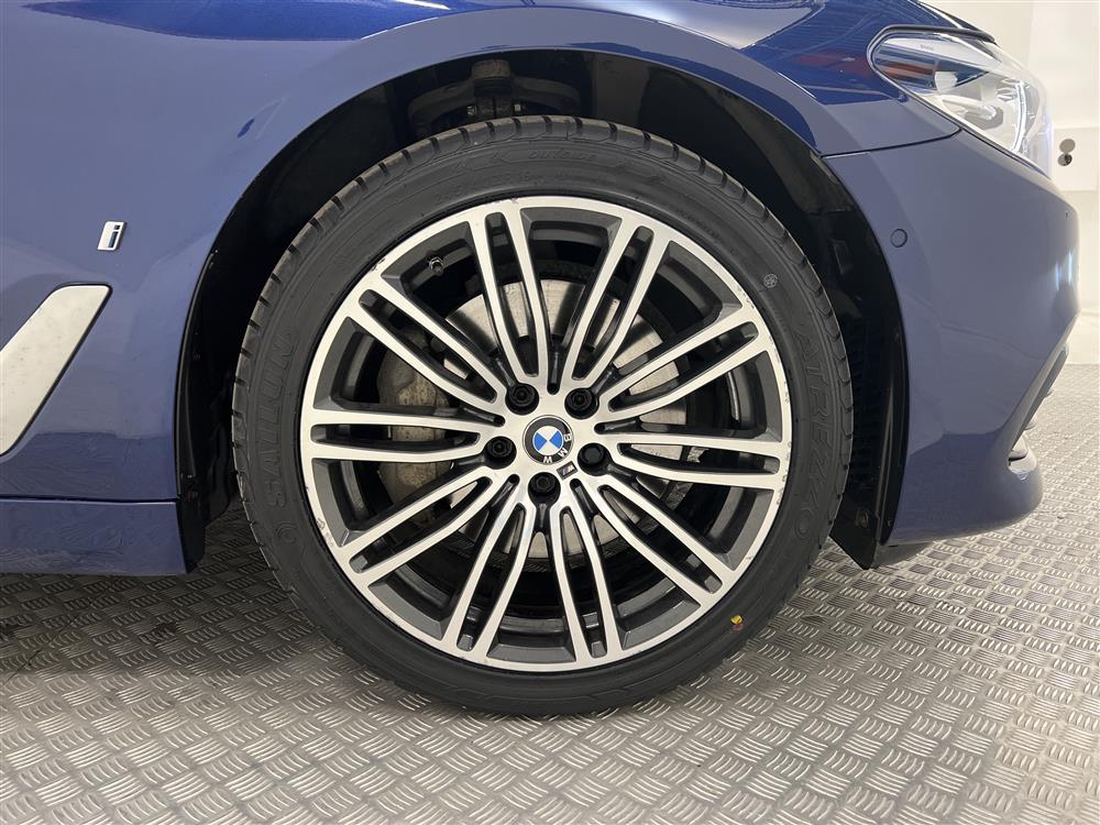 BMW 530e iPerformance 252hk Sport line Navi Backkamera HiFi