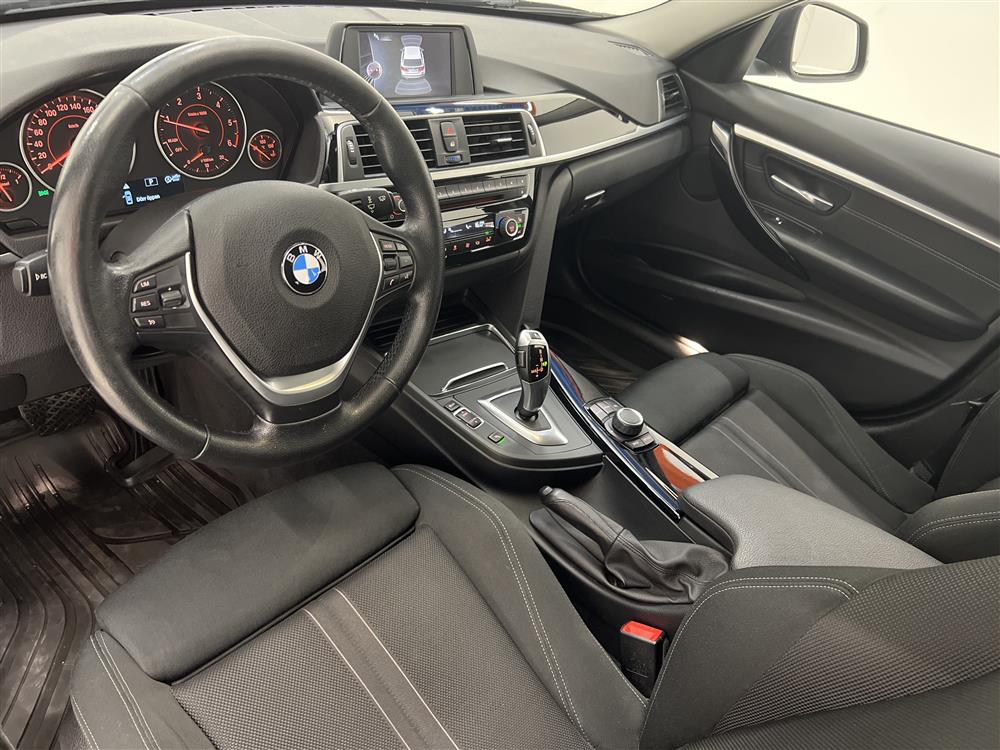 BMW 320d xDrive Touring 190hk Sport line Dragkrok 0,45L/Mil