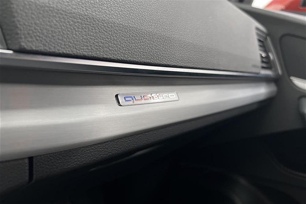 Audi Q5 TDI 190hk Quattro S-Line Cockpit D-värm B&O Navi