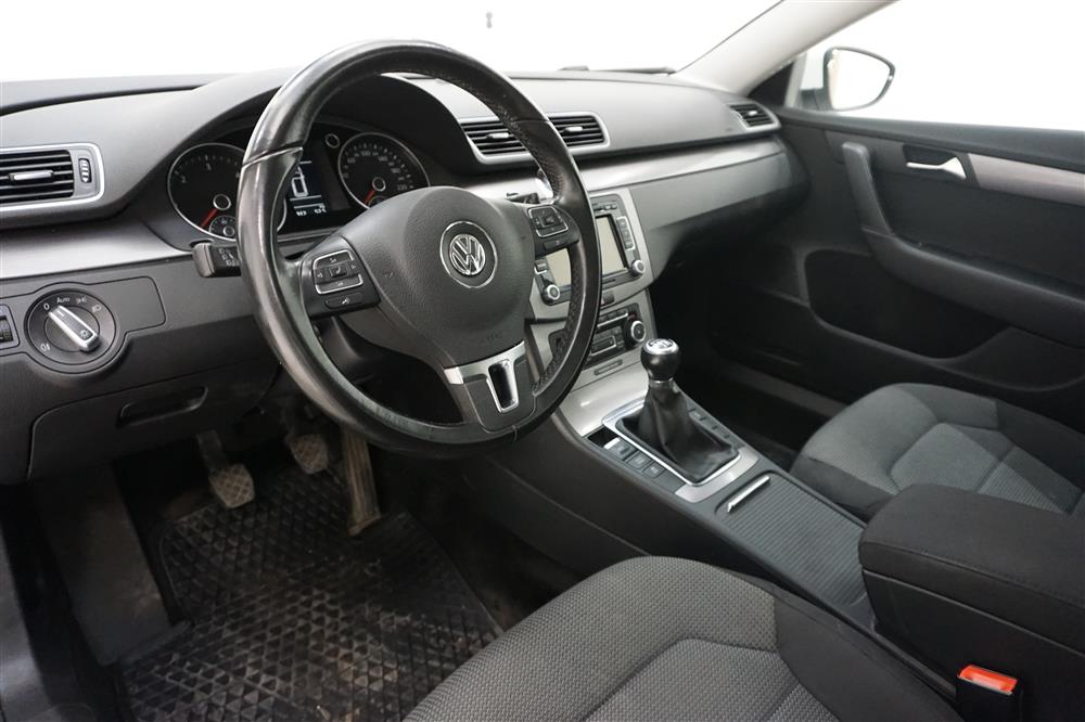 Volkswagen Passat Variant 2.0 TDI 140hk Nyservad Kamrem bytt