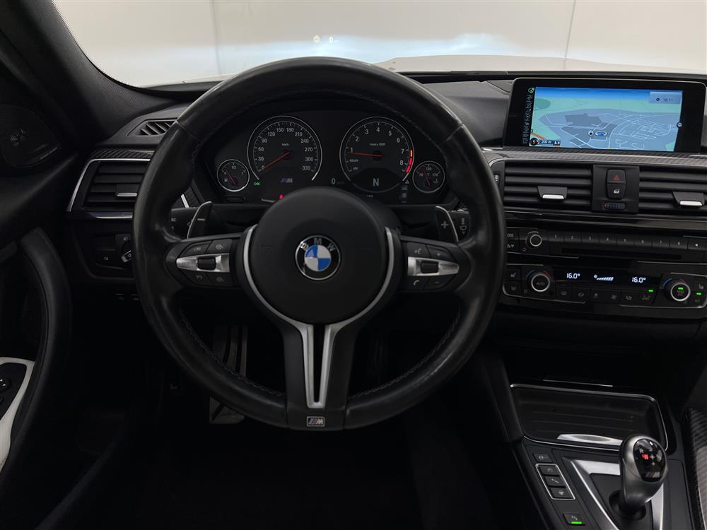 BMW M3 Sedan 431hk Kolfibertak  HUD H/K B-Kam Navi Keyless