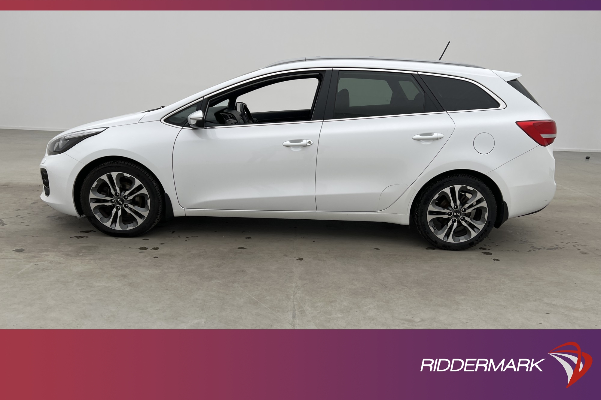 Kia Ceed SW 1.6 CRDi 136hk GT-Line Kamera Sensorer Navi Drag